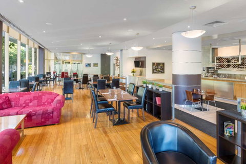 Nesuto Canberra Apartment Hotel - Hotel QLD 7