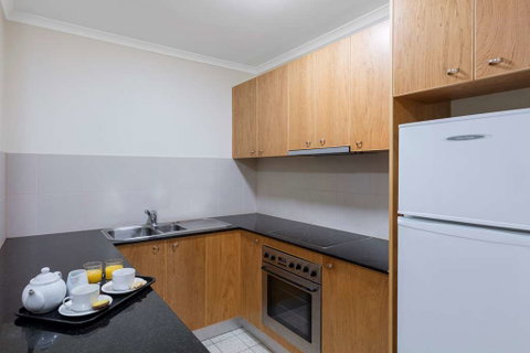 Nesuto Canberra Apartment Hotel - Hotel QLD 10