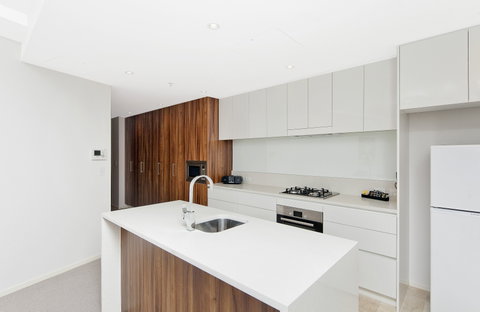 Astra Canberra Manhattan - Hotel QLD 7
