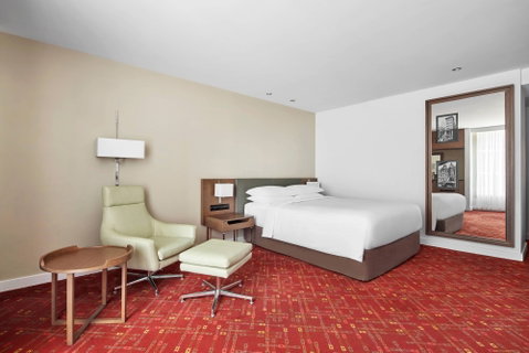 Melbourne Marriott Hotel - Hotel QLD 4