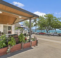 Beach House Motel - Hotel QLD