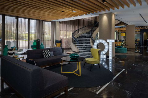 QT Canberra - Hotel QLD 2