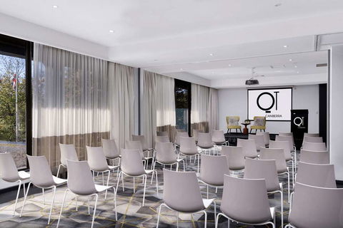 QT Canberra - Hotel QLD 9