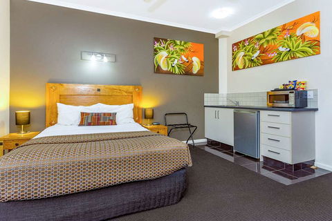 Quality Hotel Darwin Airport - Hotel QLD 9