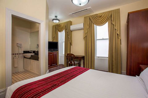 Quality Hotel Bentinck - Hotel QLD 7