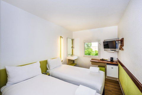 Ibis Budget Canberra - Hotel QLD 1