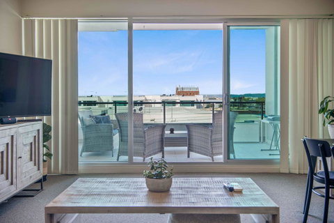 Port Adelaide Executive Waterfront Apartment - Hotel QLD 22