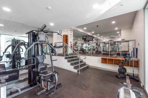 Port Adelaide Executive Waterfront Apartment - Hotel QLD 27
