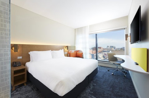 Holiday Inn Express Adelaide City Centre, An IHG Hotel - Hotel QLD 0