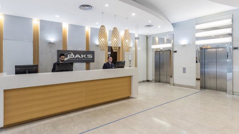 Oaks Adelaide Embassy Suites - Hotel QLD 4