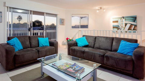 Rocks Beach House Victor Harbor - Hotel QLD 5