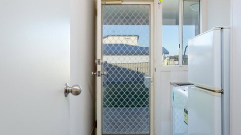 Rocks Beach House Victor Harbor - Hotel QLD 6
