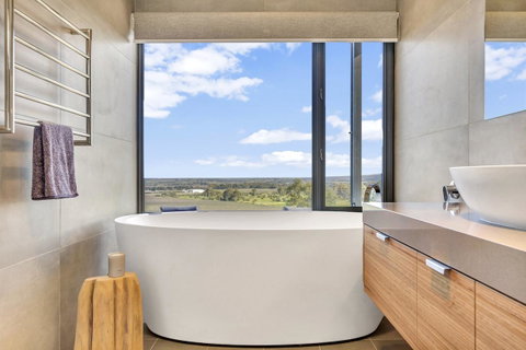 Shadow Creek McLaren Vale - Hotel QLD 4