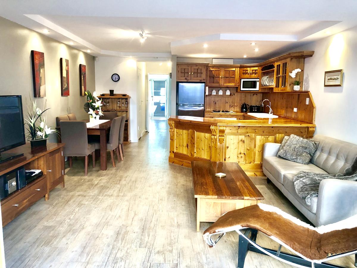 Kensington Park SA Hotel QLD