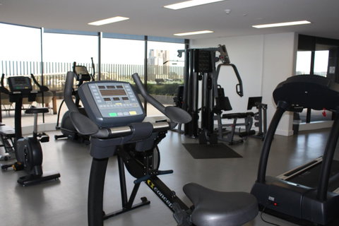 Modern CBD Apartment With Panoramic View - Hotel QLD 8