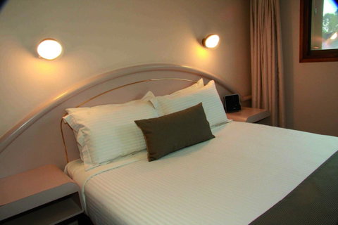 Comfort Hotel Adelaide Meridien - Hotel QLD 4
