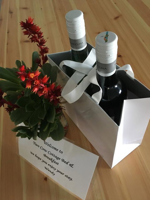 Two Cow Cottage Bed & Breakfast - Hotel QLD 10