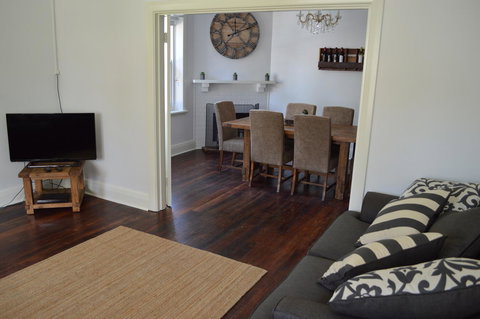 Two Cow Cottage Bed & Breakfast - Hotel QLD 26