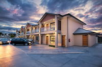 Book Renmark Accommodation Vacations Hotel QLD Hotel QLD