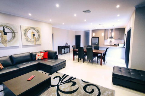 Casavino Luxury Villa - Hotel QLD 3