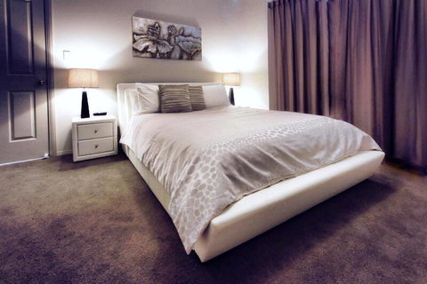 Casavino Luxury Villa - Hotel QLD 5
