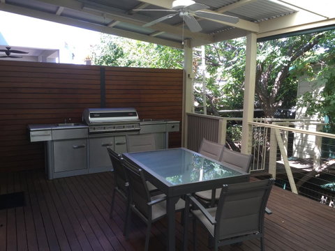8 Osborne - Hotel QLD 17