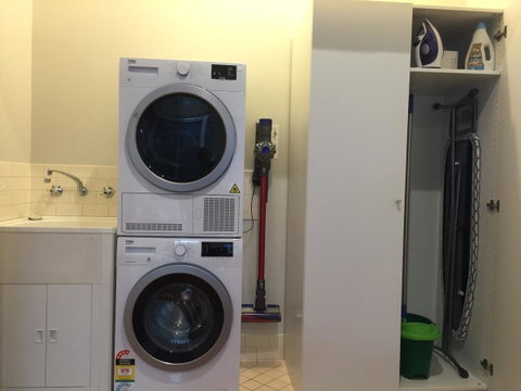 8 Osborne - Hotel QLD 20