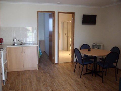 Jacko's Holiday Cabins - Hotel QLD 3