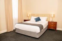 Book South Yarra Accommodation Vacations Hotel QLD Hotel QLD