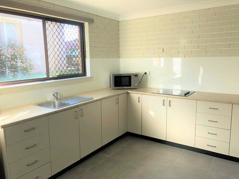 Bathurst Motor Inn - Hotel QLD 16