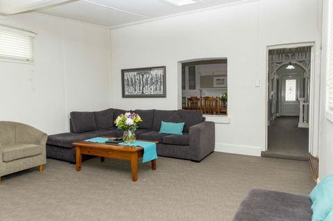 Bathurst Motor Inn - Hotel QLD 31