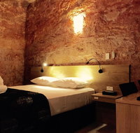 The Lookout Cave Underground Motel - Hotel QLD