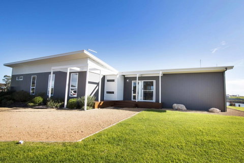 Villa Serra - Hotel QLD 0