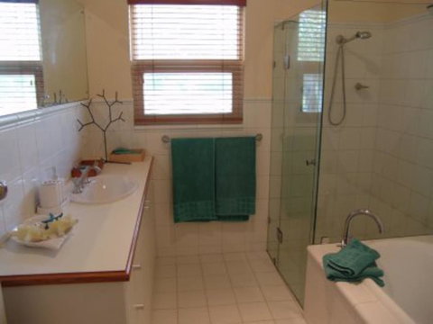 Baywater - Hotel QLD 10