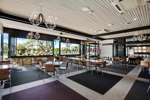 Berri Hotel - Hotel QLD 13