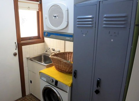 A2@Port Willy - Hotel QLD 16