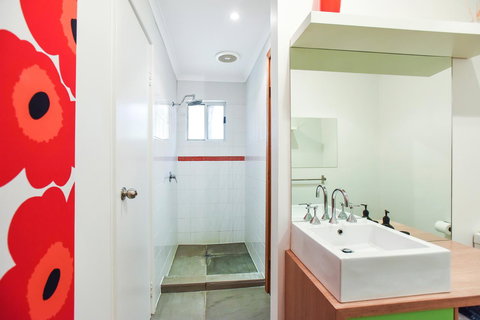 Red Door - Hotel QLD 11