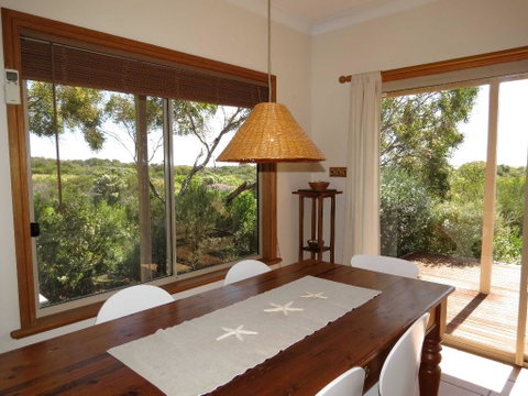 Edge Of Innes - Hotel QLD 1