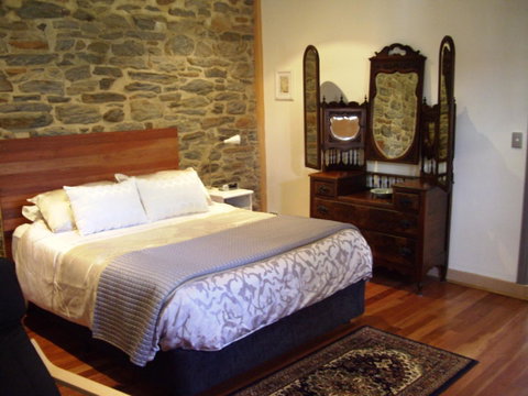 1860 Wine Country Cottages - Hotel QLD 4