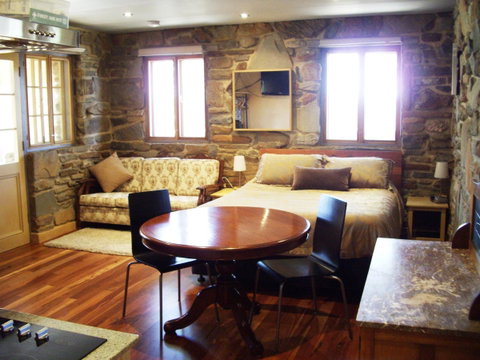 1860 Wine Country Cottages - Hotel QLD 10