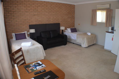 Deer Park Motor Inn Armidale - Hotel QLD 11