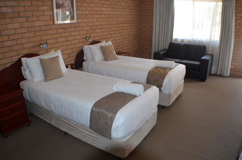 Deer Park Motor Inn Armidale - Hotel QLD 4