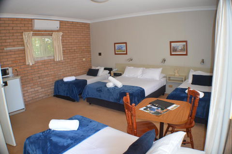 Deer Park Motor Inn Armidale - Hotel QLD 9