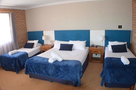 Deer Park Motor Inn Armidale - Hotel QLD 10