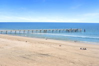 Pier Oceanview Apartment