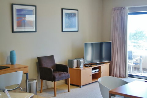 Pier Number 10 - Hotel QLD 2