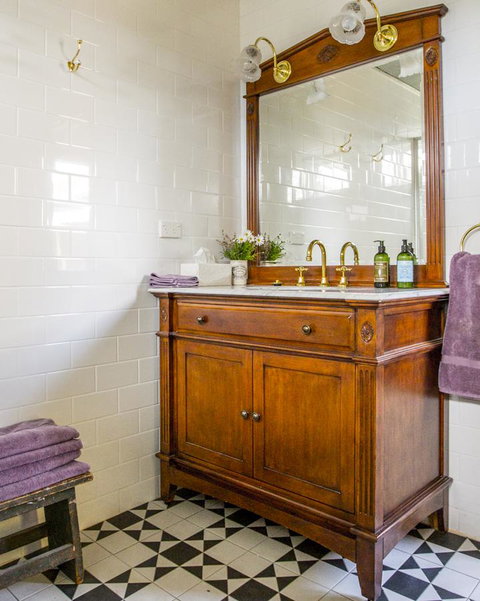 Grand Cru Estate Homestead - Hotel QLD 4
