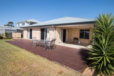 Waterfront On Jefferson, At Wellington Marina, SA - Hotel QLD 20