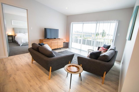 Wellington Lake Retreat - Hotel QLD 4