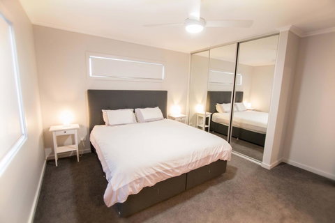 Wellington Lake Retreat - Hotel QLD 13